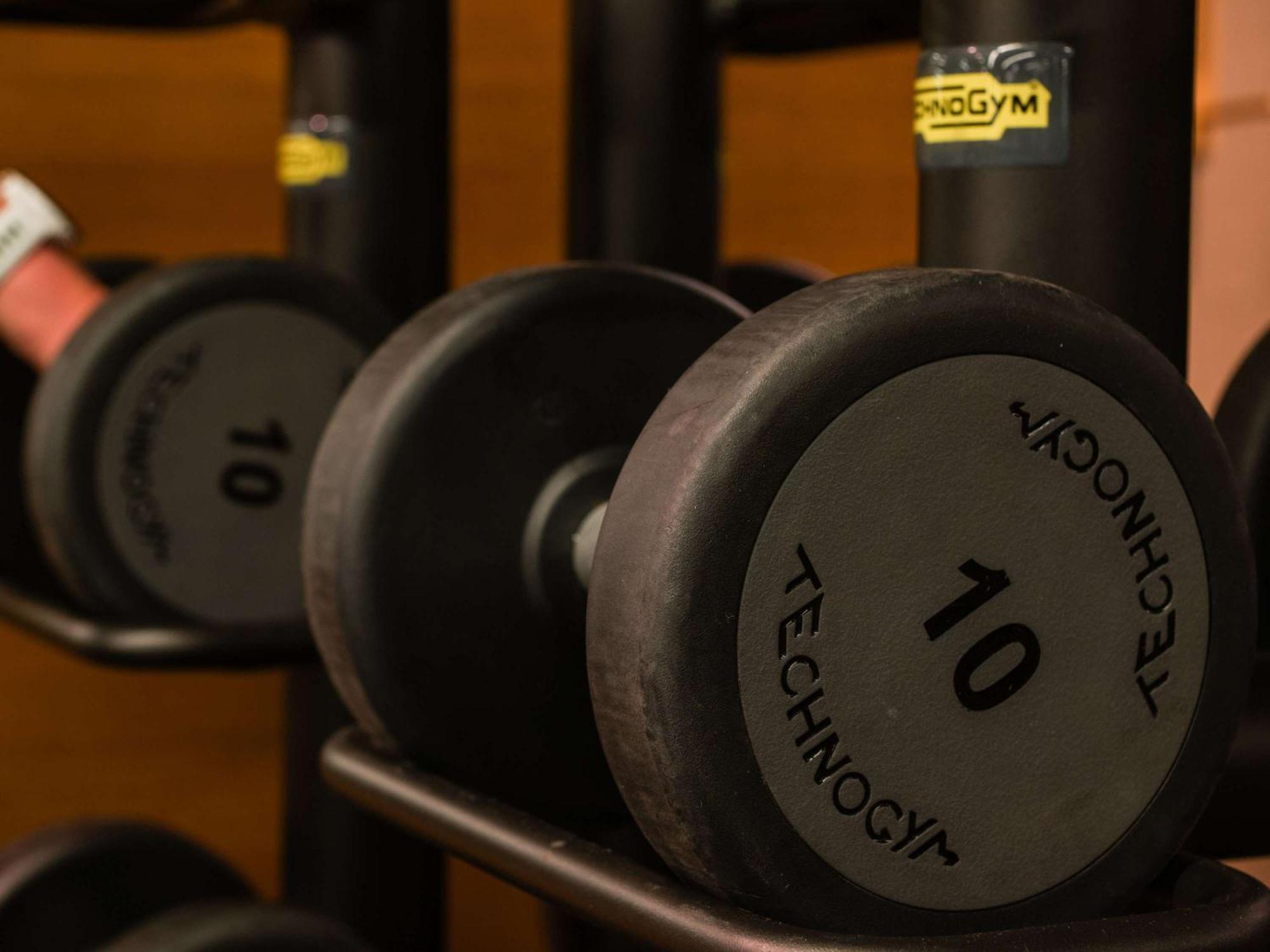 Sofitel London Heathrow Hotel Hillingdon kerület Kültér fotó Dumbbells